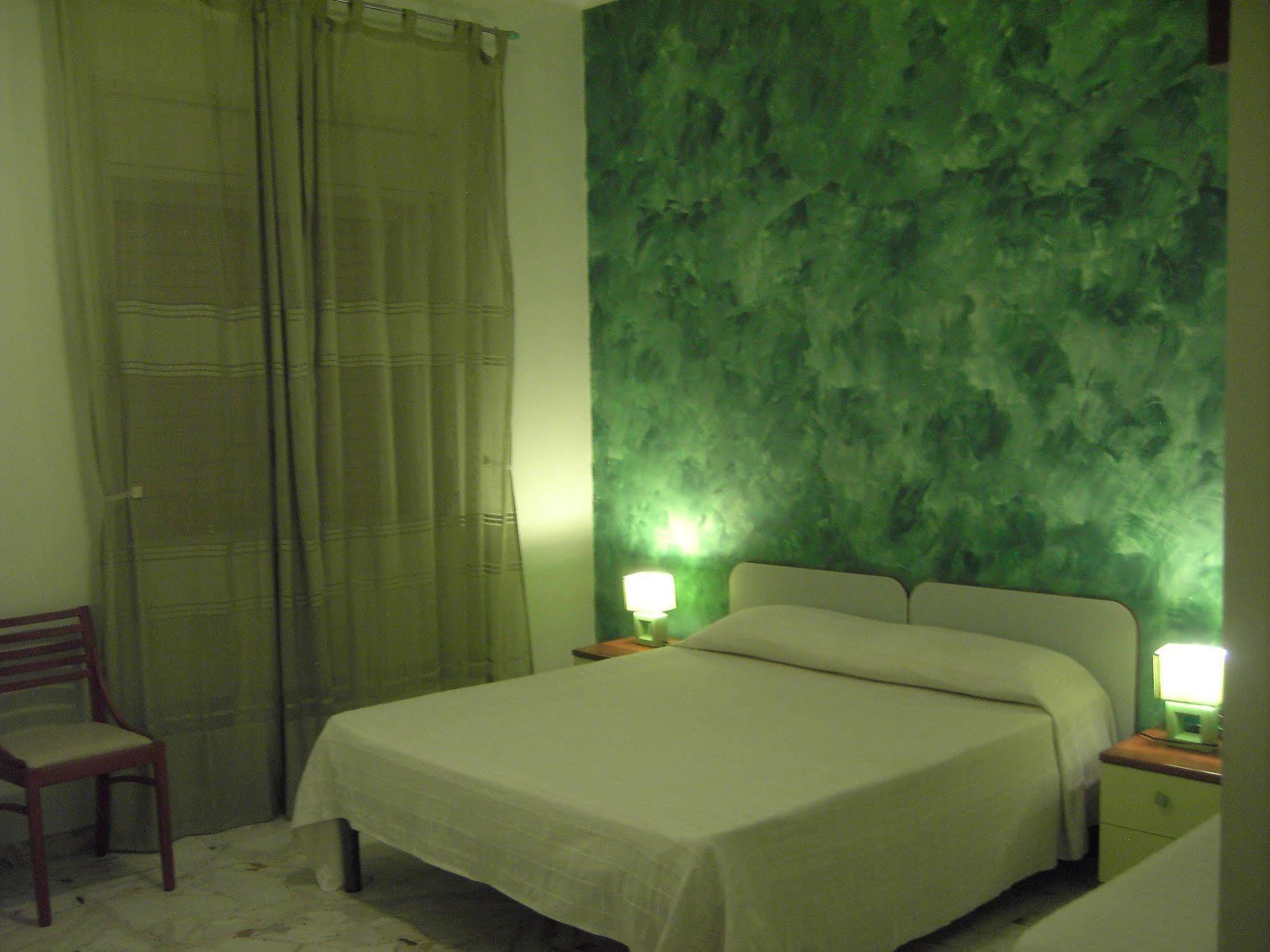 Motta SantʼAnastasia Etna Inn מראה חיצוני תמונה